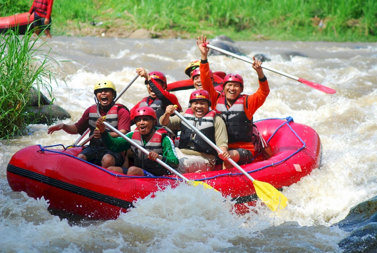 Arung Jeram Magelang: Sensasi Petualangan Seru di Sungai Elo